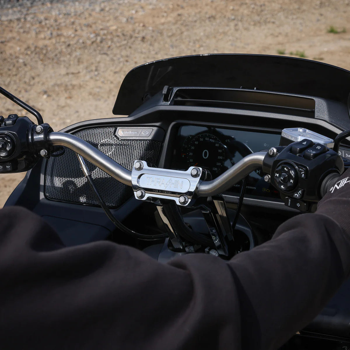 Thrashin Supply 2024 FLH / FLTRX Mid Bend Bars - Stainless